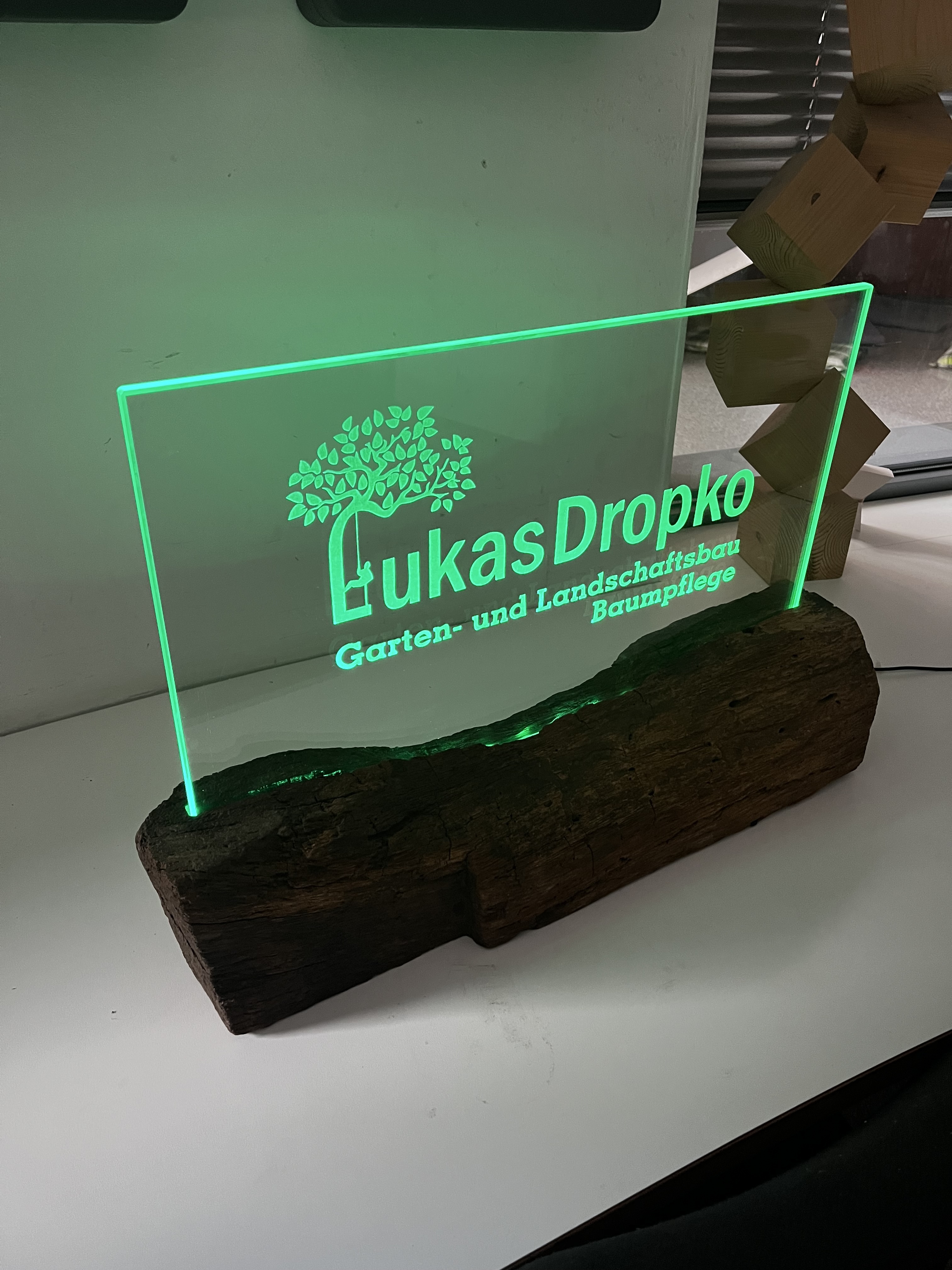 Holzobjekt aus der Manufaktur von Detro Holzdesign